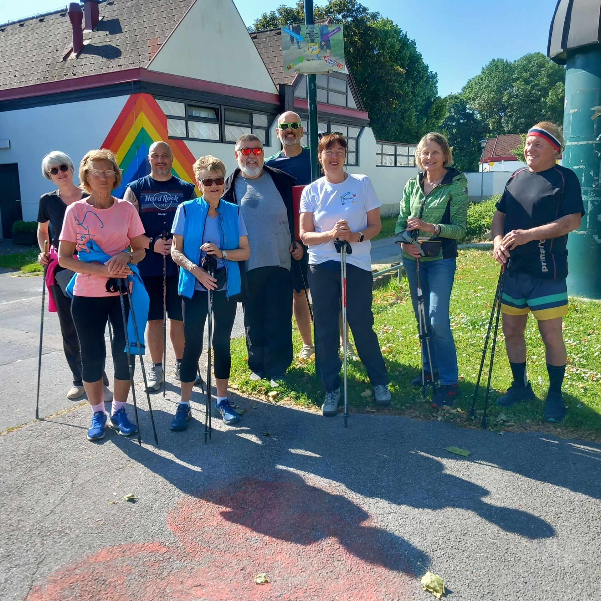 Auch den ganzen Sommer weiterhin !!JEDEN Samstag KOSTENFREI!! Nordic Walking